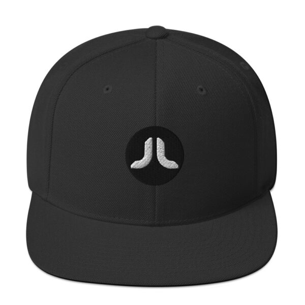 classic-snapback-black-front-.jpg